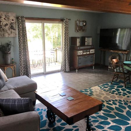 1 Bed Cottage, Partial Waterviews & Water Access Westport Exterior foto