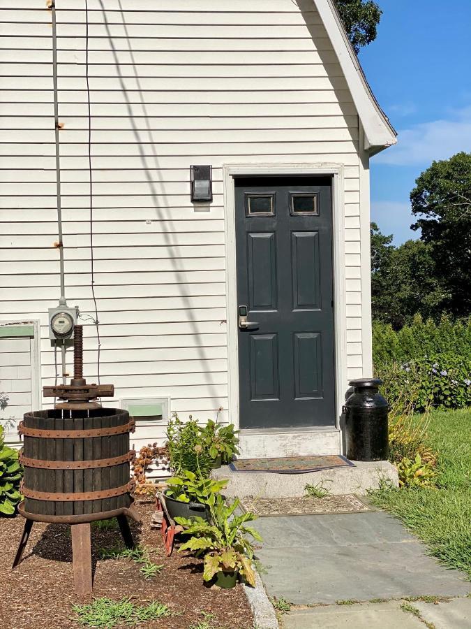 1 Bed Cottage, Partial Waterviews & Water Access Westport Exterior foto